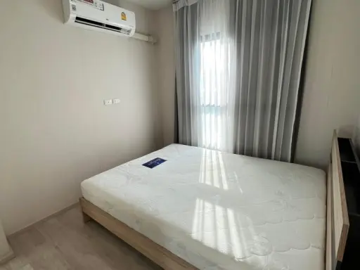 Condo for rent, Plum Condo Central Station, room ready to move in, reasonable price, complete here, I can tell you don't miss it.