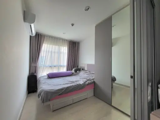 For rent!! Condo Niche ID Sukhumvit 113, 8th floor, Building C, fully furnished. Ready to move in immediately. Hurry up to reserve!!