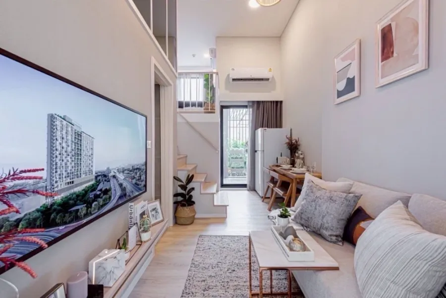 Down payment sale for Landmark @Grand Station. High ceiling, airy and spacious rooms with various designs to suit different lifestyles. Reserve now!