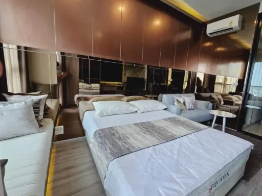 Knightsbridge Prime Ratchayothin for sale, high floor, great view, cool north direction, beautiful room, very beautiful built-ins, don't miss it.