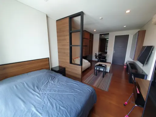 ขาย IVY Thonglor ห้องสตูดิโอ ห้องครัวแยกเป็นสัดส่วน พื้นไม้อย่างดีพร้อมเฟอร์นิเจอร์บิ้วอิน ซื้อเลย