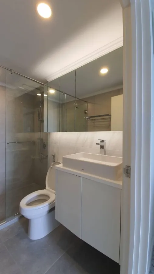 Supalai Loft for sale, Yaek Fai Chai Station, 23rd floor, good view, open and airy, great built-in room, nice to live in. Don't miss out on something