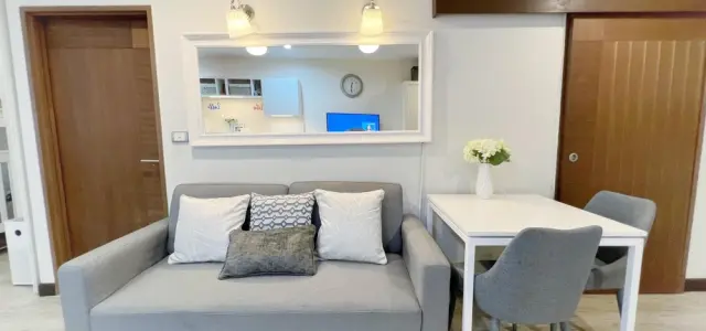 ขาย คอนโด สีลม ซิตี้ รีสอร์ท ชั้น 5 ห้องสวย ใกล้รถไฟฟ้า เดินทางสะดวก พร้อมอยู่ น่าลงทุน ห้ามพลาด!! images