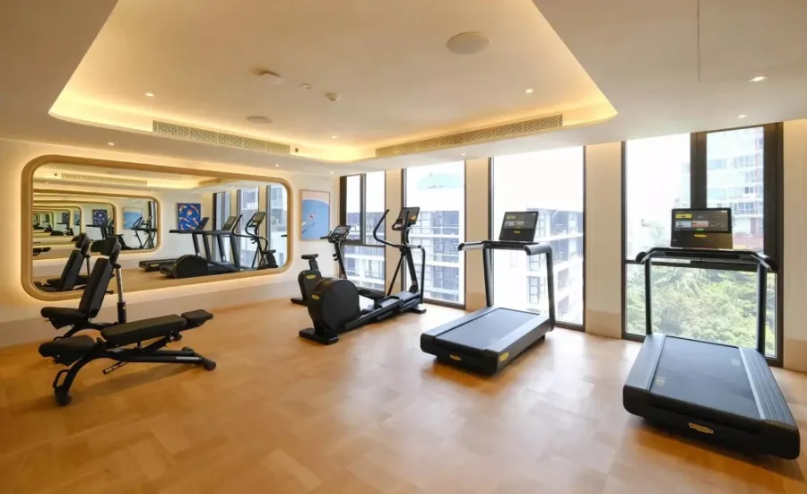 ✨ Urgent rental! Luxury pet-friendly condo, Via Sukhumvit 61, near BTS Ekkamai. 1 bedroom, 1 bathroom, 52.5 sq m, 2nd floor. Spacious and private room