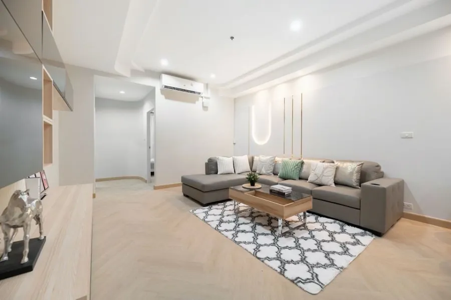 Baan Chao Phraya for sale, large, spacious room with built-in furniture. Full range of electrical appliances, great value, hurry and reserve now.