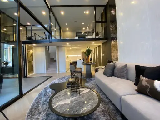 ขาย ORIGIN COURTYARD THONGLOR ชั้น 15 ห้อง Duplex มี 3 ห้องนอน, 2 ห้องน้ำ พื้นที่ใช้สอยเยอะมากๆ บอกเลยว่าต้องจอง