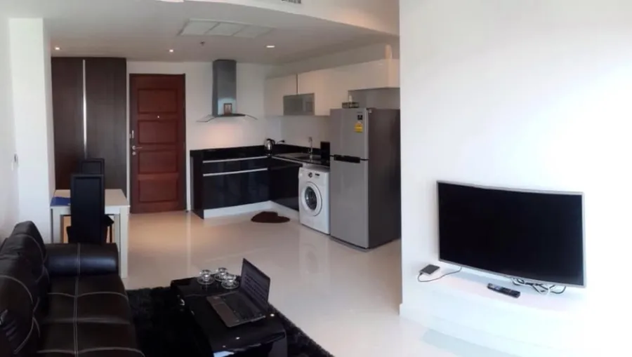 Sell / rent Condo The Axis Pattaya, high floor, corner room, sea view, city view, fully furnished, beautiful decoration, don't miss it!!