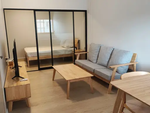 For rent: Mori Condominium, Muang Thong Thani, 1st floor, spacious room, divided into sections. If you don't book, you'll really miss out.