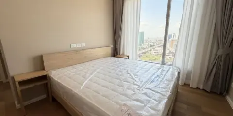 ให้เช่า The Saint Residences ห้องชั้นสูง (ชั้น 28) ทิศเหนือ เครื่องใช้ไฟฟ้ากับเฟอร์นิเจอร์ครบครัน ใช้ของดี
