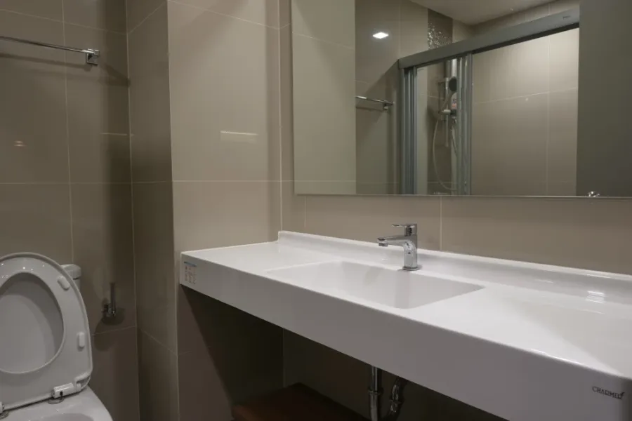 For rent Ideo Sathorn-Wongwian Yai 1 bedroom 1 bathroom, fully furnished, don't miss out on this great deal.