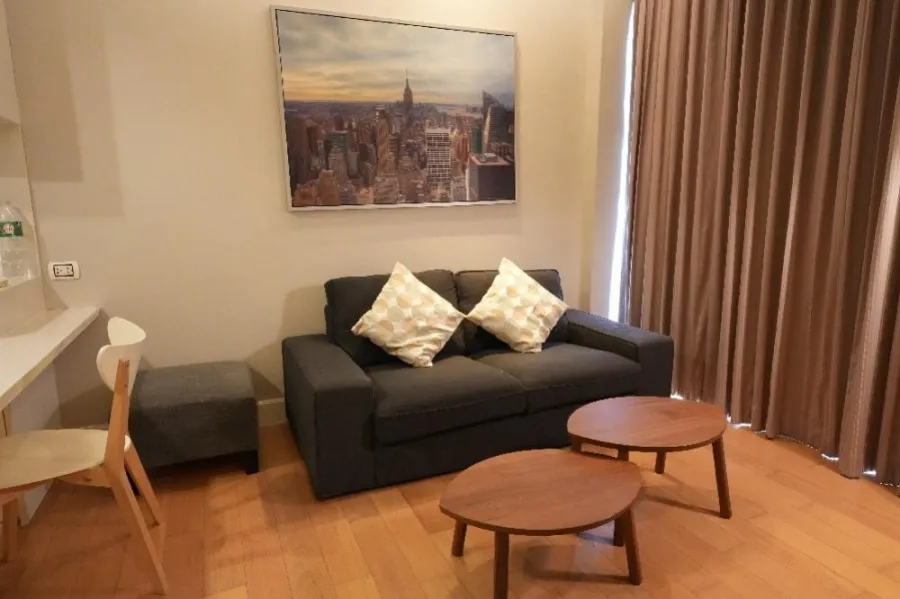 For rent, Equinox Phahol-Vipha, 33rd floor, Chatuchak Park view. Comes with full decoration You can enter right away.