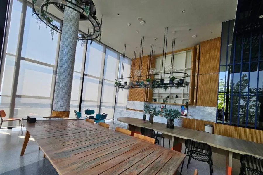 For sale: Common TU, 18th floor, great view, nice decorated room, minimalist, very minimalist, just come and move in.