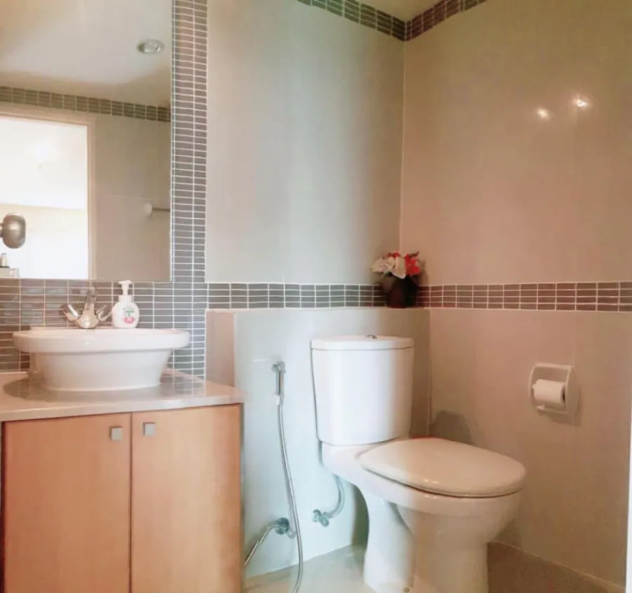 For sale/rent: The Next Condo, Ladprao 44. Fully furnished with built-in furniture and complete amenities. Book now before it's too late!