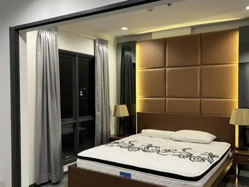 For rent: The Rich Sathorn–Taksin, 5th floor, beautiful garden view, Buit-In decoration, awesome headboard. It's so nice to live in. Book now. images