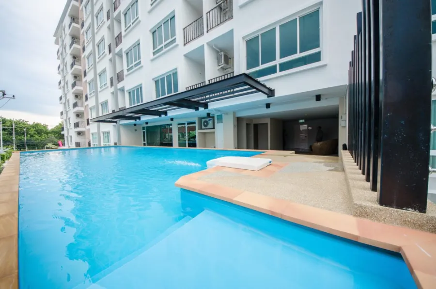 For sale: The room 3 @ sea, a nice room, good location, comes with complete amenities, just bring your bags and move in.