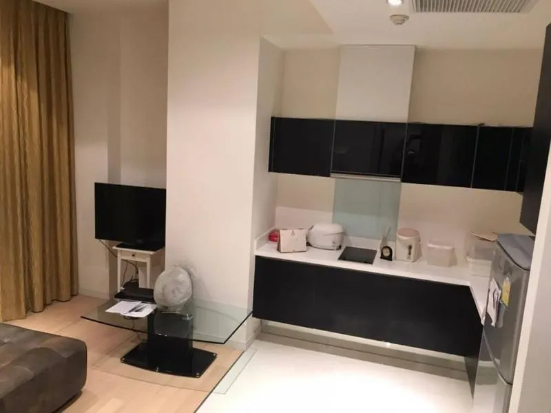 Eight Thonglor Residences for rent, beautiful room, full furniture, lots of space, definitely not uncomfortable, beautiful view, located in the heart of Thonglor, book now
