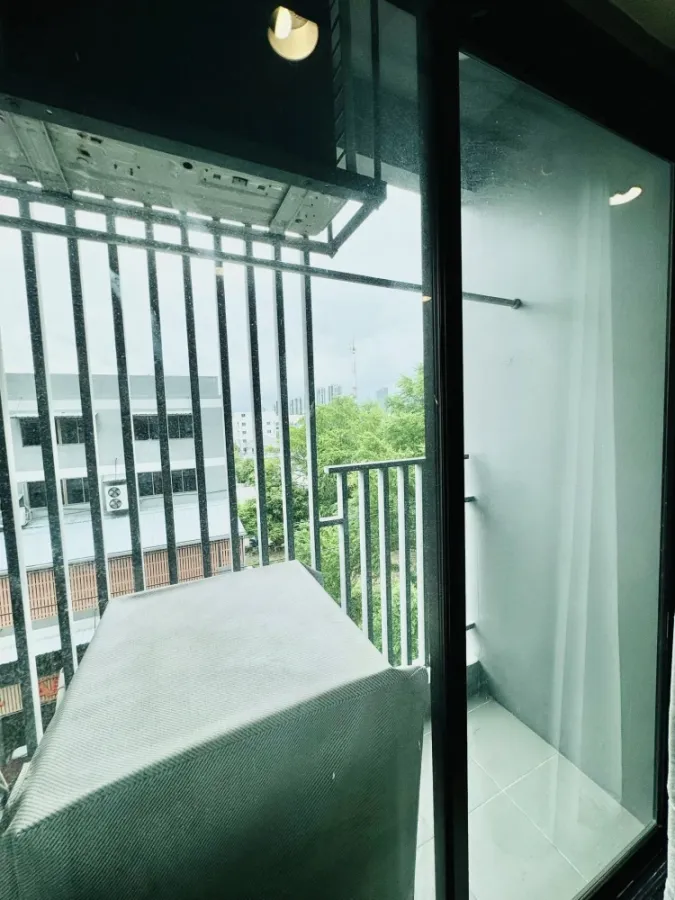 Urgent sale: The Excel Udomsuk, fully furnished room, ready to move in, great price, come and reserve your place today.