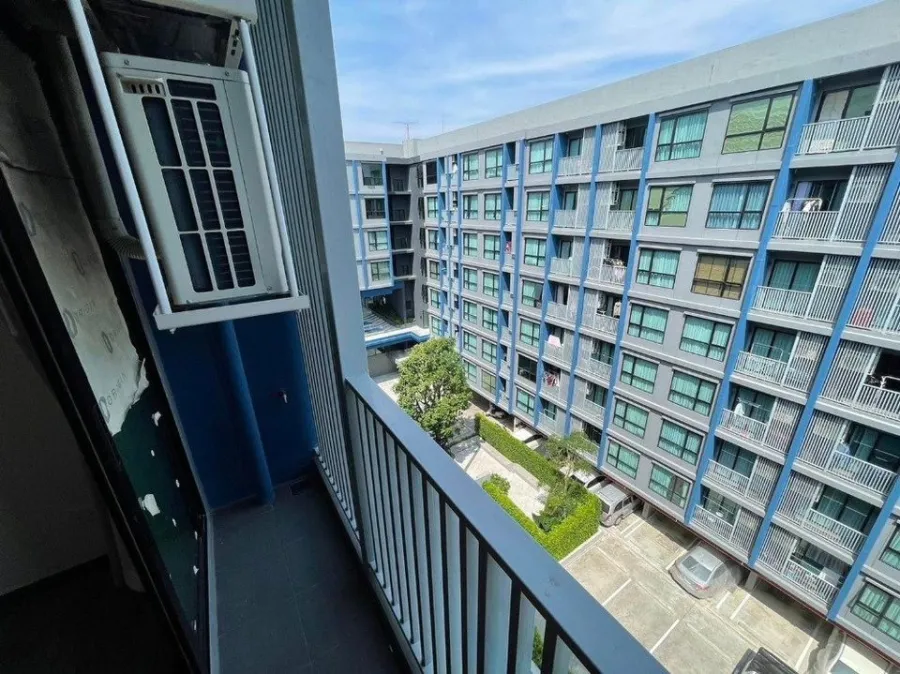 Selling THE ORIGIN ONNUT, empty room, room decorating lovers shouldn't miss it. Condo in the heart of the city Travel very comfortably, quickly.