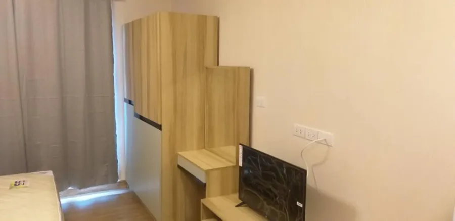 For rent plum condo Phahon Yothin 89 brand new room complete electrical appliances If interested, hurry to reserve it. Urgent.