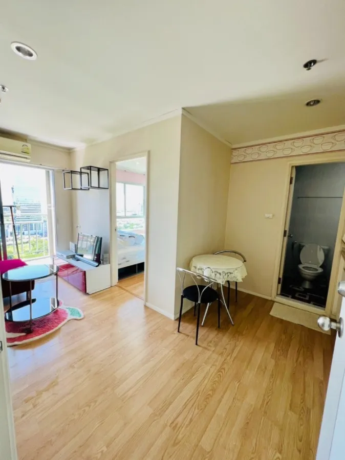 For rent, Lumpini Mega City Bangna, 25th floor, Building B, corner room, beautiful room, fully decorated, nice to live in. Book now, don't miss it.