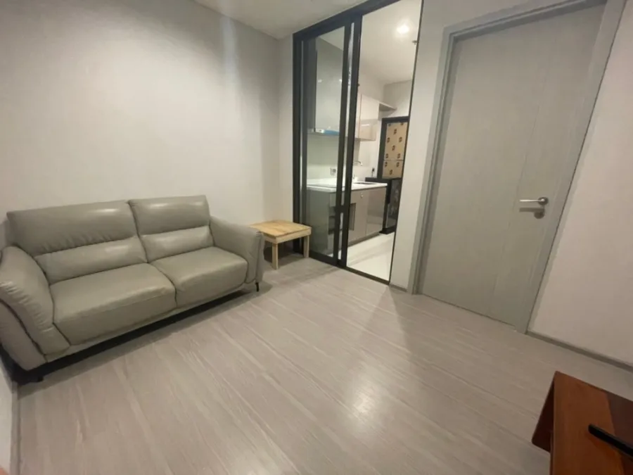 Condo for sale or rent, Life Sukhumvit 62, nice room, gray tones, easy to decorate, complete amenities.