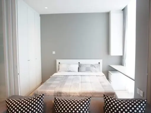 For rent!! Condo Noble Revolve Ratchada, 29th floor, furnished room, ready to move in. Don't miss it!!