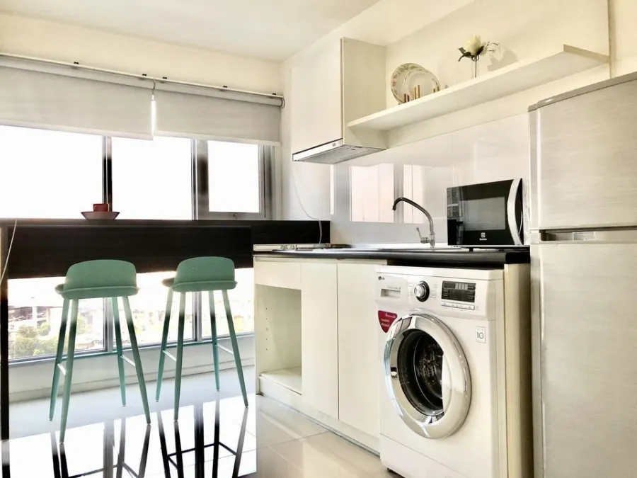 For rent, Aspire Sukhumvit 48, 15th floor, minimalist style room. Fully furnished, book now.