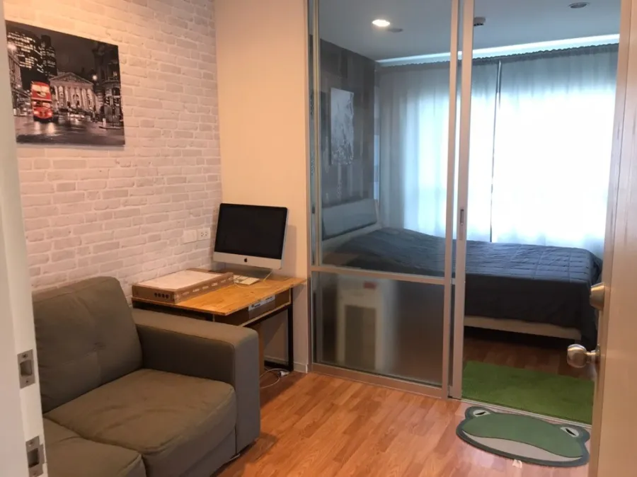 For sale: Lumpini Mix Theparak - Srinakarin, 7th floor, separated rooms, very livable. Book now, don't miss it.
