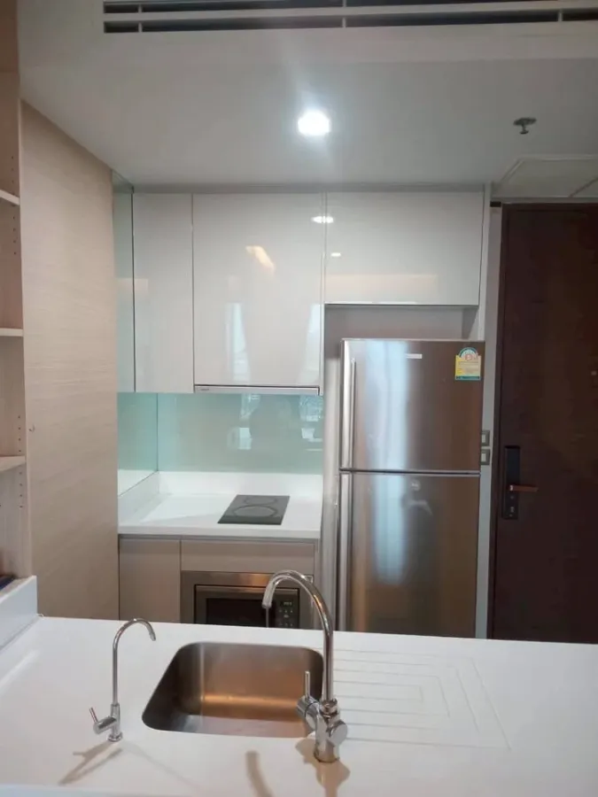 ให้เช่า The address asoke ห้องน่าอยู่ เฟอร์ เครื่องใช้ไฟฟ้าครบครัน มาแต่ตัวเข้าอยู่ได้เลย อย่าพลาด
