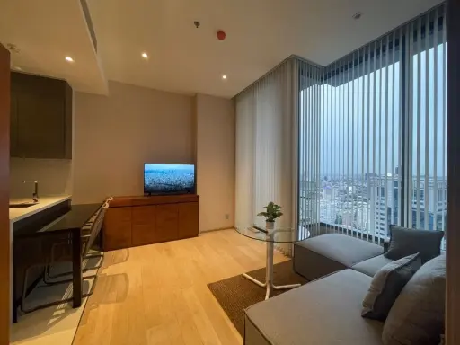 For rent: The Esse Asoke, fully furnished, very premium, very high floor, beautiful view, move now!
