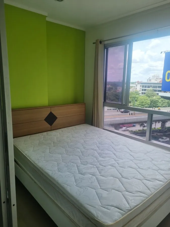 For rent Lumpini Ville Chaengwattana-Pak Kret. room ready complete electrical appliances Hurry up to reserve before the room is gone.