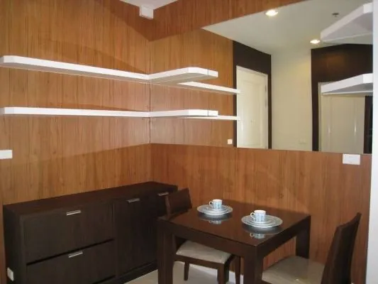 Rent !! Condo Q House, Sathorn, Room No. 18/190, Floor 16, Condo near the train. Don't wait. Book now !!