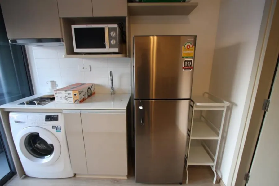 Give me a shot. Urgent !! Ideo Q Chula-Samyan condo, corner room, good location, convenient transportation, book now !!