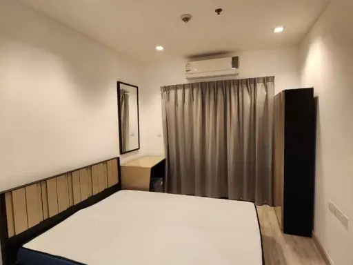 For rent, Ideo Mobi Sathorn-Taksin, 10th floor, corner room, beautiful view, fully furnished, nice to live in. Book now, don't wait, hurry.