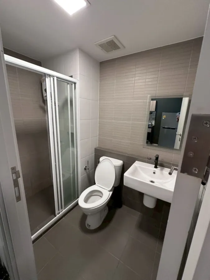 Condo for rent at Dcondo Campus Hideaway. Nice room, complete amenities, great price. Book today!