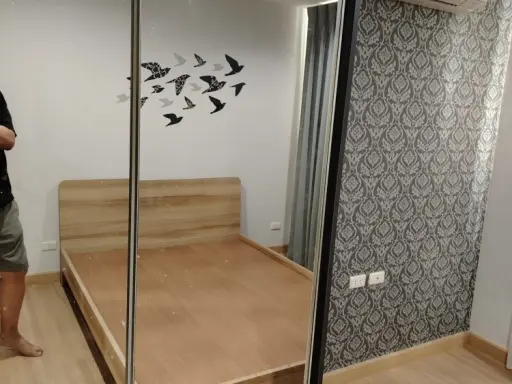 For sale: The Niche Mono Bangna, corner room, spacious, airy, open. Interested in owning one? Hurry and reserve now. Urgent!