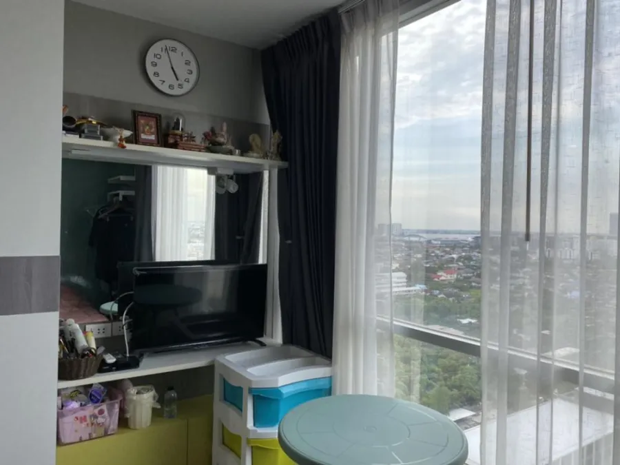 Condo for rent, Grene Chaengwattana, 21st floor, north direction, very good Feng Shui, plus a very beautiful view. It's so good you have to reserve it