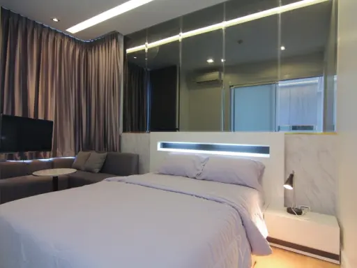 Condo for sale, rent, Equinox Phahon-Vipha, east side, open view, newly renovated room. images