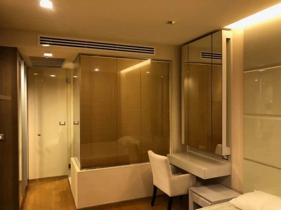 ขาย ดิ แอดเดรส สาทร 1 ห้องนอน ห้องกว้าง เฟอร์นิเจอร์อย่างดี จองก่อนได้อยู่ก่อนจ้า ห้ามพลาด