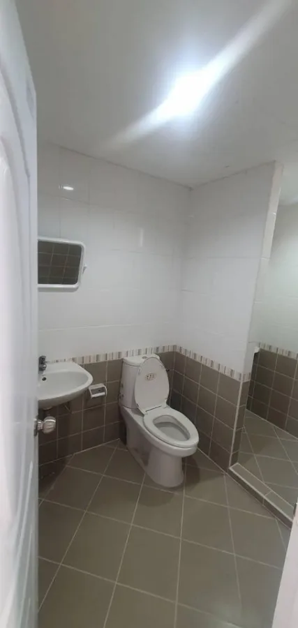 ขาย คอนโด คอนโด เอกสิน เพลส ห้องสตูดิโอ ชั้น 3 ไม่สูงมาก ครบจบที่เดียว มาแต่ตัวเข้าอยู่ได้เลยจ้า