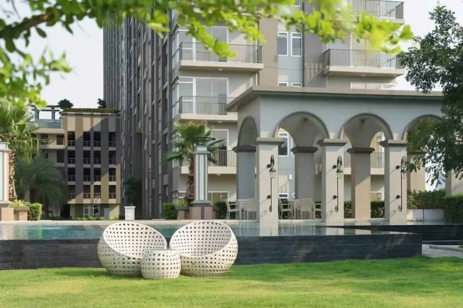 ขาย Condo Manor สนามบินน้ำ ชั้น9 ตึก B วิวสูง เห็นแม่น้ำ และสระว่ายน้ำ รีบมาจับจองเลยจ้า