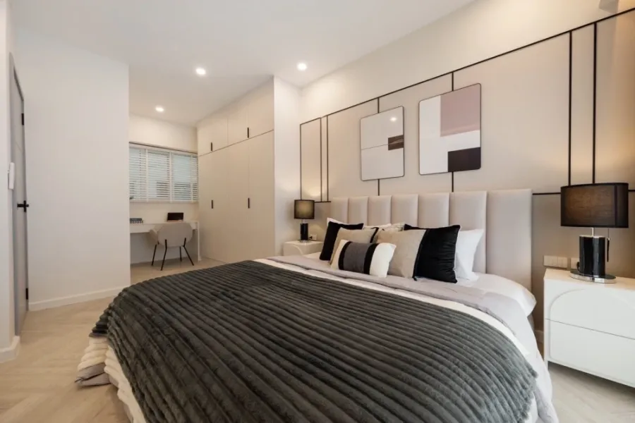 Thonglor Tower for sale, a lovely room, beautifully decorated in a cool color scheme, comes with plenty of usable space, fully furnished, reserve now!
