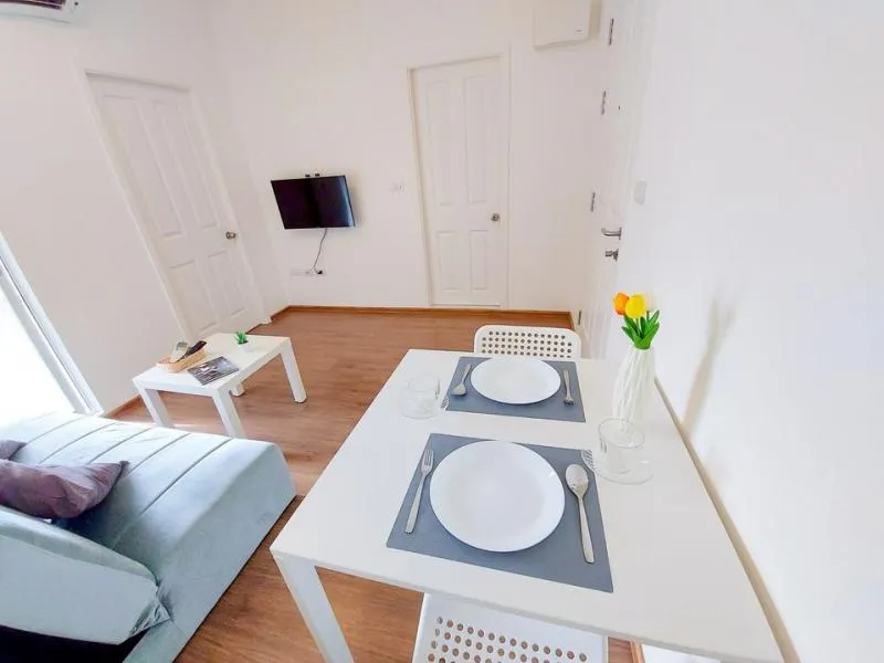 For rent U Delight @ Talat Phlu Station, corner room, very private Decorated a minimal room, very nice to move.