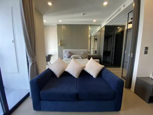 For rent: Ashton Asoke, 37th floor, great city view, fully decorated with Buit-In walls, if you don't reserve you will regret it.