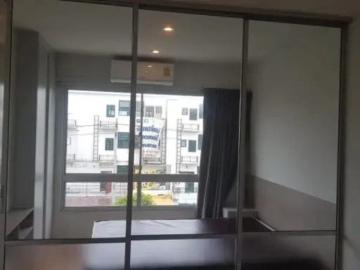 For rent V Condo Lat Krabang, fully furnished. Ready to move in. Book now.