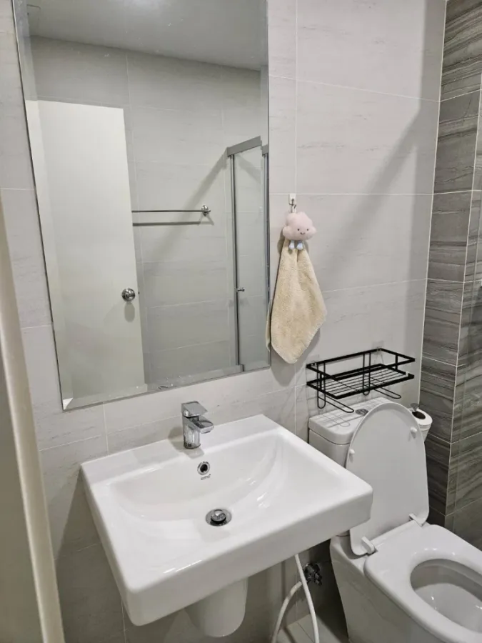 Selling Supalai Veranda Sukhumvit 117. Spacious and comfortable unit, fully furnished. Book now, don't miss out!!!