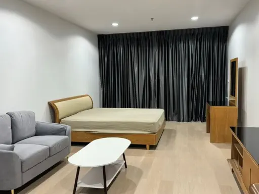 ให้เช่า เดอะ แพลทตินัม ห้อง STUDIO กว้างขวาง เดินทางสะดวกสบาย เข้าอยู่ได้เลย จองด่วนๆ