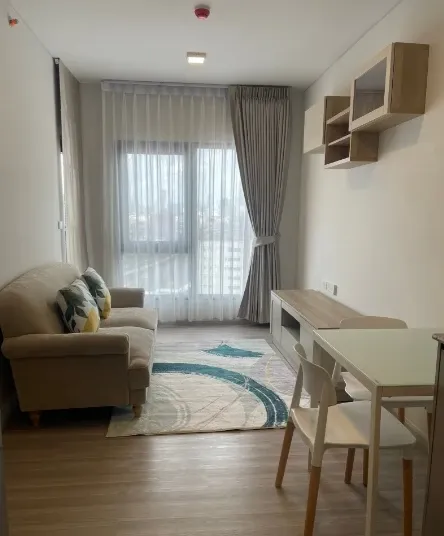For rent: Quintara MHy'Den Pho Nimit, 11th floor. Nice, fully furnished unit. Book now! (Quickly!)