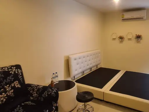 Condo for rent, Regent Home 6, Prachachuen, pool view, clean room, new paint, everything is complete, good price.