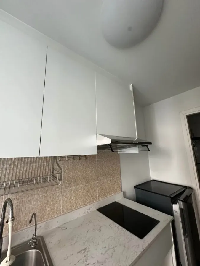 Selling Plum Condo Paholyothin 89. Unfurnished unit, perfect for those who love decorating. Don't miss this rare price, book now!